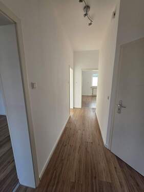Flur - 3 Zimmer Etagenwohnung zur Miete in Ganderkesee