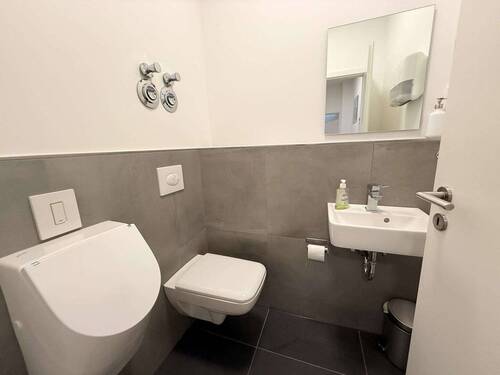 WC - Büro in Berlin zum Kaufen