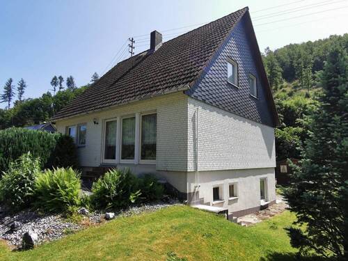 Bild 3 - 6 Zimmer Einfamilienhaus in Schutzbach