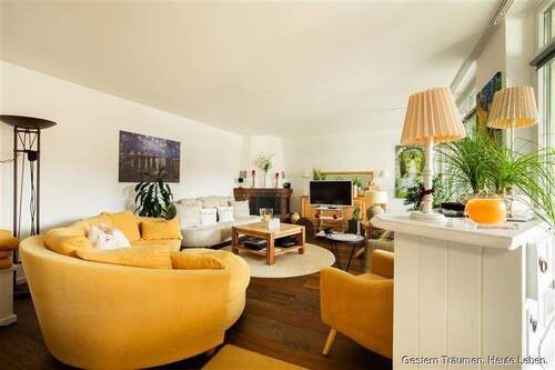 Wohnzimmer - 4 Zimmer Bungalow zum Kaufen in Freiburg im Breisgau