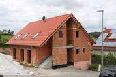 Hausansicht - 6 Zimmer Einfamilienhaus zum Kaufen in Eltmann