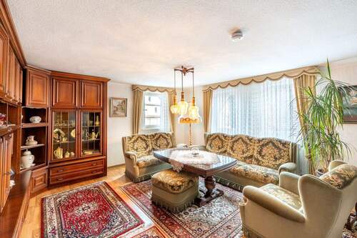 Wohnzimmer OG - Einfamilienhaus mit 178,00 m&sup2; in Oberriexingen zum Kaufen