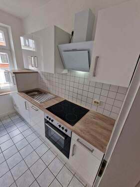 Bild 1 - Gohlis: Freshly renovated with new kitchen