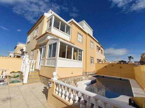 Bild 1 - Helles Wohnen mit Pool und Panoramablick