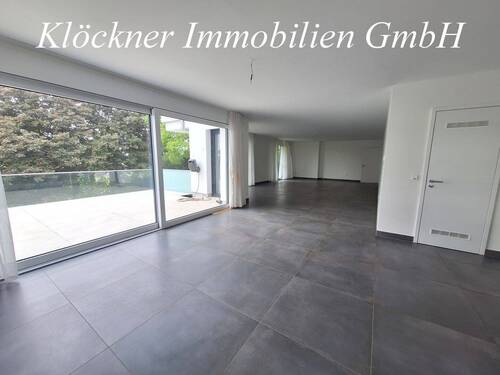 Wohnbereich - 2 Zimmer Etagenwohnung in Saarbrücken
