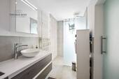 Neuwertiges Tageslichtbad - 