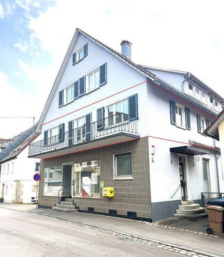 Haus (Wohnung rot markiert) - 5 Zimmer Etagenwohnung zur Miete in Aichtal-Grötzingen