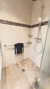 Neues Bad, Erdgeschoss - 