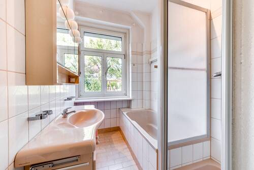 Erdgeschoss Bad - 