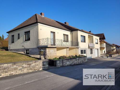 Außenansicht (3).jpg - 6 Zimmer Einfamilienhaus in Giebelstadt