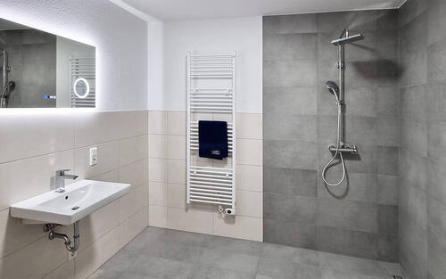 Bad_01 - 2 Zimmer Etagenwohnung in Lübbecke