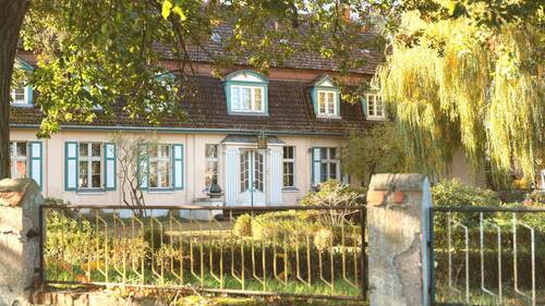 Titel - PRIGNITZ: GUTSHAUS IM DORNRÖSCHENSCHLAF