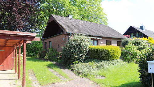 Seitenansicht - 3 Zimmer Einfamilienhaus in Henstedt-Ulzburg