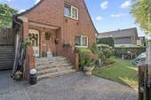 Hausfront - 