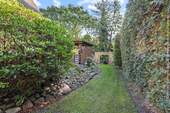 Weg in den hinteren Garten - 