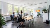 Bild 1 - Helles Fix-Desk im Großraumbüro in München Arabellapark sofort verfügbar