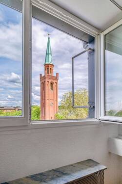 Blick zum Turm der St. Johanniskirche - 