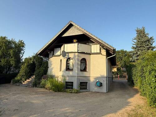 Bild 2 - 6 Zimmer Einfamilienhaus zum Kaufen in Weinböhla
