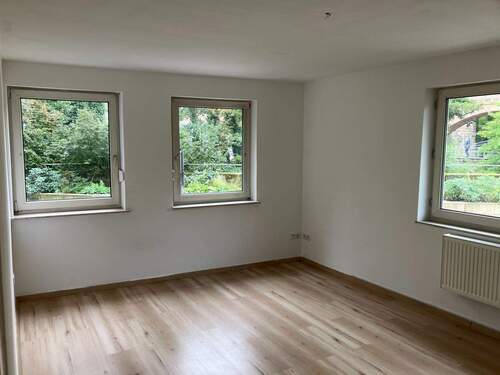Zimmer 1 - 2 Zimmer Etagenwohnung in Nürnberg