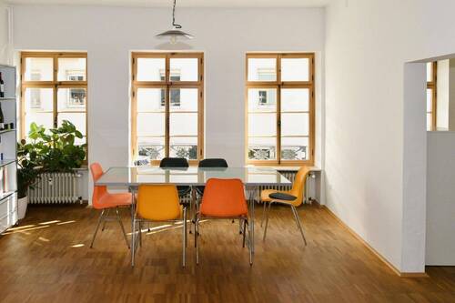 Eingansgbereich - Wohn-und Geschäftshaus, modernisiert & energetisch saniert - provisonsfrei direkt vom Eigentümer