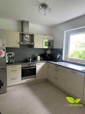Kueche - Helle, moderne 3-Zimmer-Wohnung mit XXL-Balkon und Stellplatz - Wohnen mit Komfort!