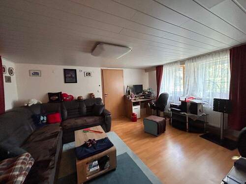 Wohnzimmer im Erdgeschoss - 