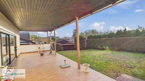 Terrasse mit Garten - 