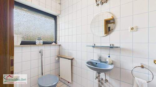 Gäste-WC - 6 Zimmer Einfamilienhaus in Merzig / Besseringen