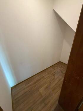 Kleine Abstellkammer - 