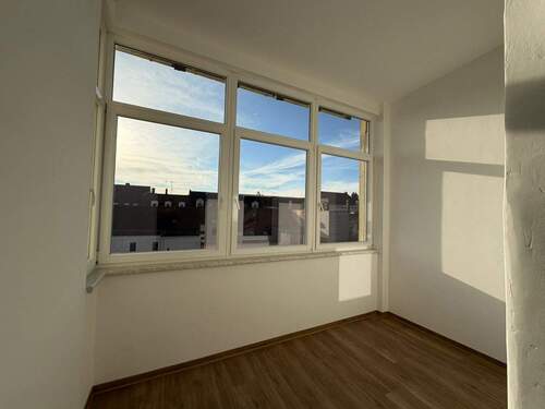 Helle sanierte Wohnung - Etagenwohnung mit 131,00 m&sup2; in Görlitz zur Miete