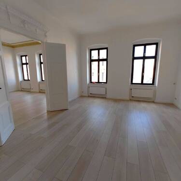 Wohnung 2.OG rechts - Wohnraum 01 - 