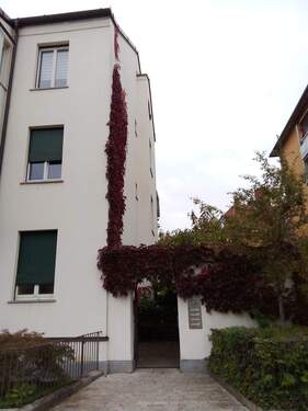 Hausansicht_-2-[1].jpg - 5 Zimmer Etagenwohnung zur Miete in Würzburg