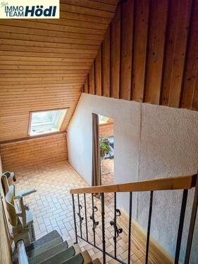  Treppe zum Anbau - Garage - 