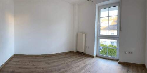 Zimmer 1 - 3 Zimmer Etagenwohnung zur Miete in Delmenhorst