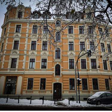 Hausansicht Mehrfamilienhaus - 