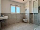 Badezimmer - Etagenwohnung mit 71,60 m&sup2; in Traunstein zum Kaufen