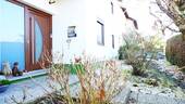 Eingang mit Vorgarten - Mehrfamilienhaus, Wohnhaus mit 174,90 m² in Braunfels zum Kaufen