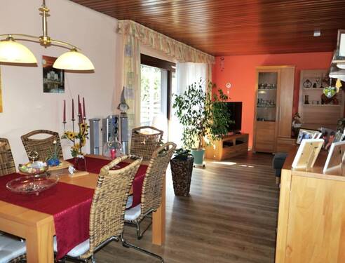 Essen / Wohnen - 