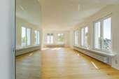 Wohnbereich Einheit 2 - 9 Zimmer Mehrfamilienhaus, Wohnhaus in Stuttgart