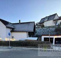 Geräumiges Ein- bis Zweifamilienhaus im Herzen von Untersteinach