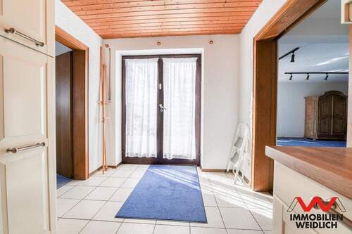 Zugang zur Terrasse im Erdgeschoss - 