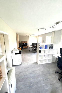 Konferenzraum Grosses Büro b - 