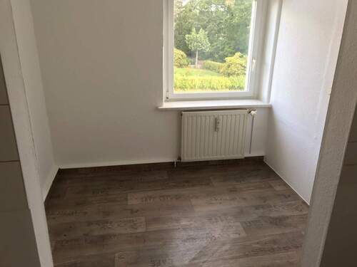 Helles Zimmer mit Fenster - 