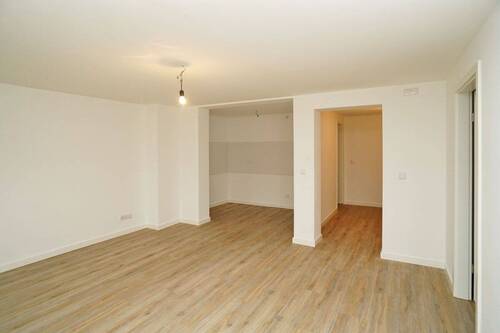 Wohnen - 2 Zimmer Etagenwohnung in Freital