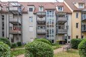 Rückansicht - Neubauwohnung mit Balkon und Wanne in zentraler Lage unweit des Obermarktes.