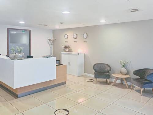 Rezeptionist.jpg - Büro mit 160,00 m² in Berlin zur Miete