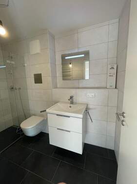 Badezimmer 2.jpg - 