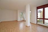 Wohnen - 2 Zimmer Etagenwohnung zur Miete in Dresden