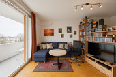 Wohnzimmer - 1 Zimmer Etagenwohnung zum Kaufen in München