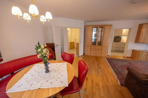 Wohn- / Eszimmer - Etagenwohnung mit 75,00 m² in Landshut zur Miete